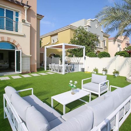 Victory Heights - 4Br Villa With Private Pool - Allsopp&Allsopp Dubai Bagian luar foto