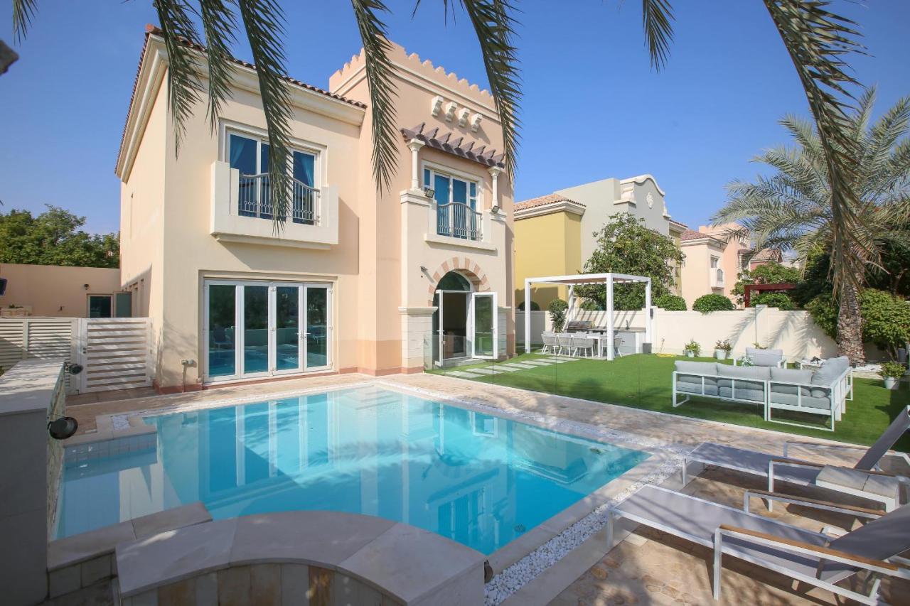 Victory Heights - 4Br Villa With Private Pool - Allsopp&Allsopp Dubai Bagian luar foto